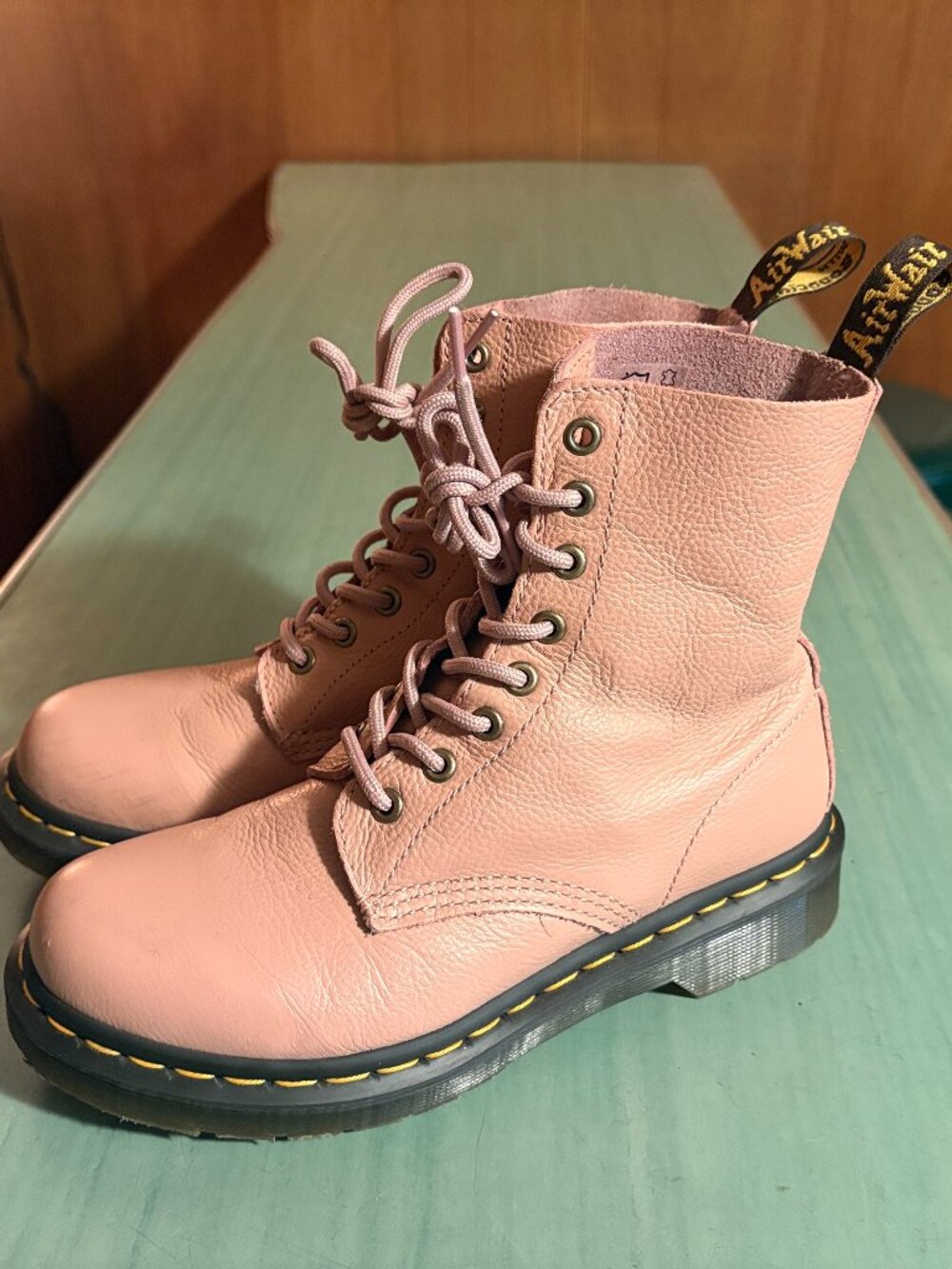 WORN 1X Womens Dr Martens Pascal Peach 1460 Boots US Size 7